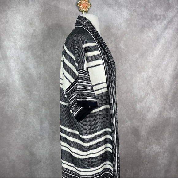 Vince Multi Stripe Knit Short Sleeve Open Cardigan In Black White Size XS - Picture 5 of 11